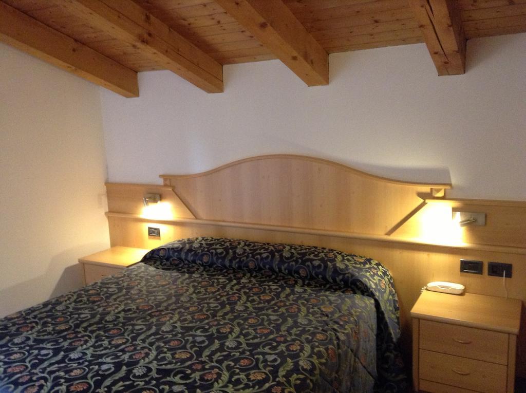 Hotel Ai Pini Vigo di Fassa Dış mekan fotoğraf