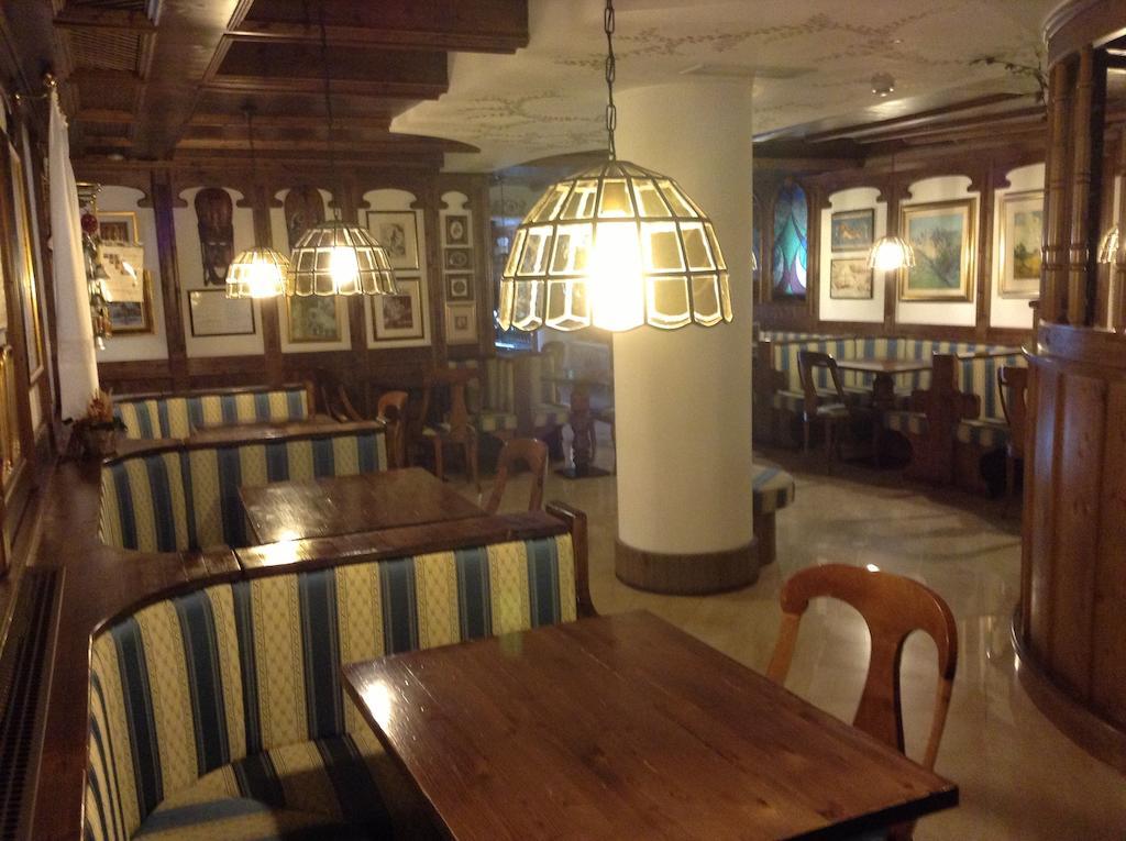 Hotel Ai Pini Vigo di Fassa Dış mekan fotoğraf
