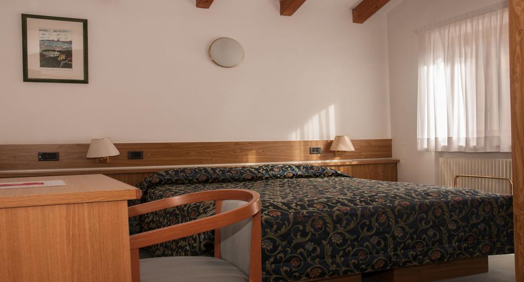 Hotel Ai Pini Vigo di Fassa Dış mekan fotoğraf