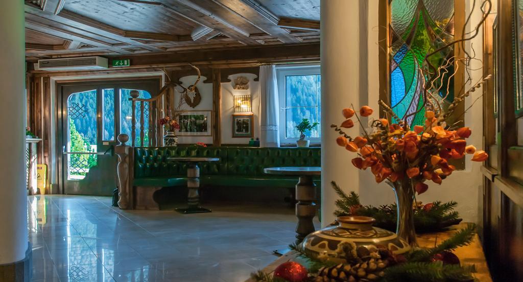 Hotel Ai Pini Vigo di Fassa Dış mekan fotoğraf