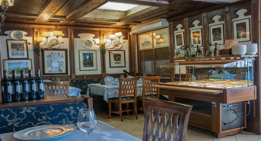 Hotel Ai Pini Vigo di Fassa Dış mekan fotoğraf